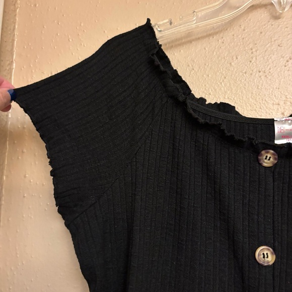 Black Ribbed Button-Front Dress - Picture 4 of 10